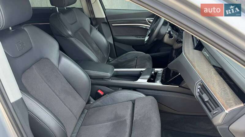 Внедорожник / Кроссовер Audi e-tron Sportback 2020 в Львове фото 33 Внедорожник / Кроссовер Audi e-tron Sportback 2020 в Львове