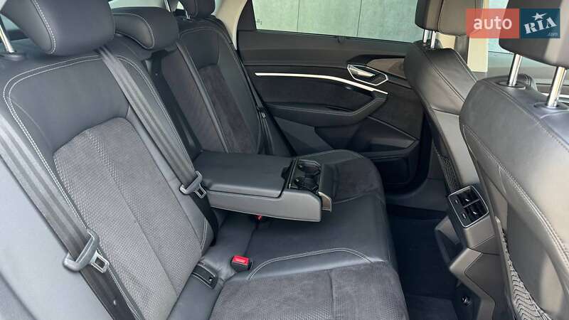 Внедорожник / Кроссовер Audi e-tron Sportback 2020 в Львове фото 38 Внедорожник / Кроссовер Audi e-tron Sportback 2020 в Львове