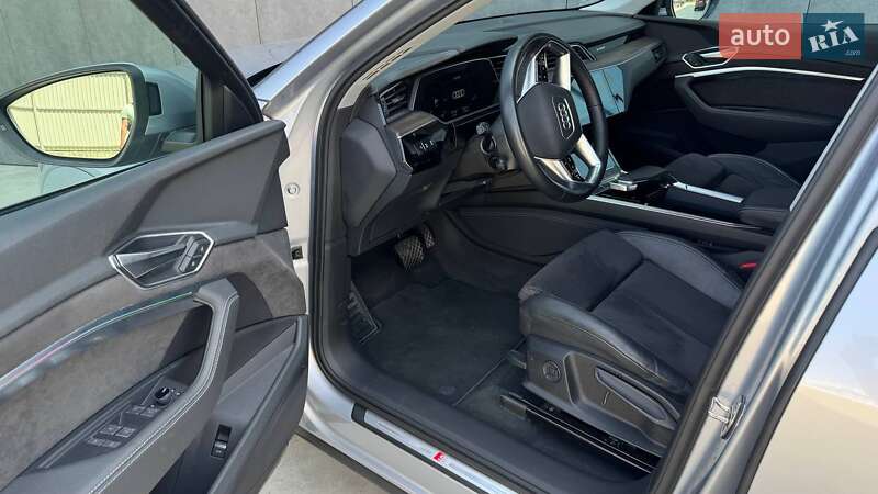 Внедорожник / Кроссовер Audi e-tron Sportback 2020 в Львове фото 44 Внедорожник / Кроссовер Audi e-tron Sportback 2020 в Львове