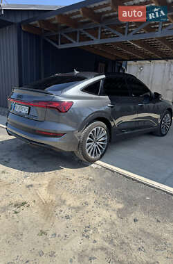 Внедорожник / Кроссовер Audi e-tron Sportback 2021 в 