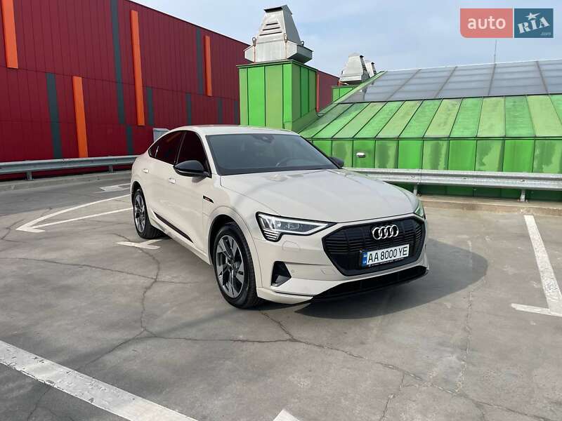 Внедорожник / Кроссовер Audi e-tron Sportback 2021 в Киеве