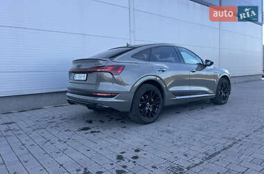 Внедорожник / Кроссовер Audi e-tron Sportback 2022 в 
