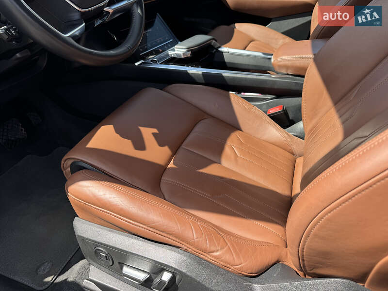 Внедорожник / Кроссовер Audi e-tron Sportback 2020 в Стрые