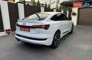 Внедорожник / Кроссовер Audi e-tron Sportback 2022 в 