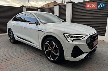 Внедорожник / Кроссовер Audi e-tron Sportback 2022 в 