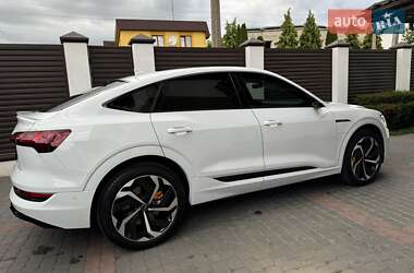 Внедорожник / Кроссовер Audi e-tron Sportback 2022 в 