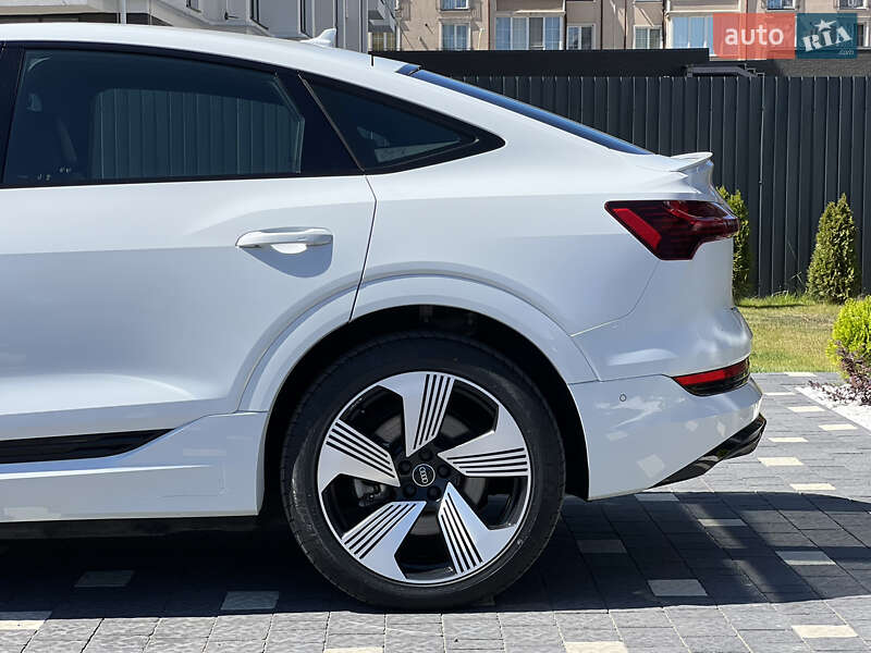 Внедорожник / Кроссовер Audi e-tron Sportback 2020 в Ужгороде