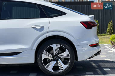 Внедорожник / Кроссовер Audi e-tron Sportback 2020 в 