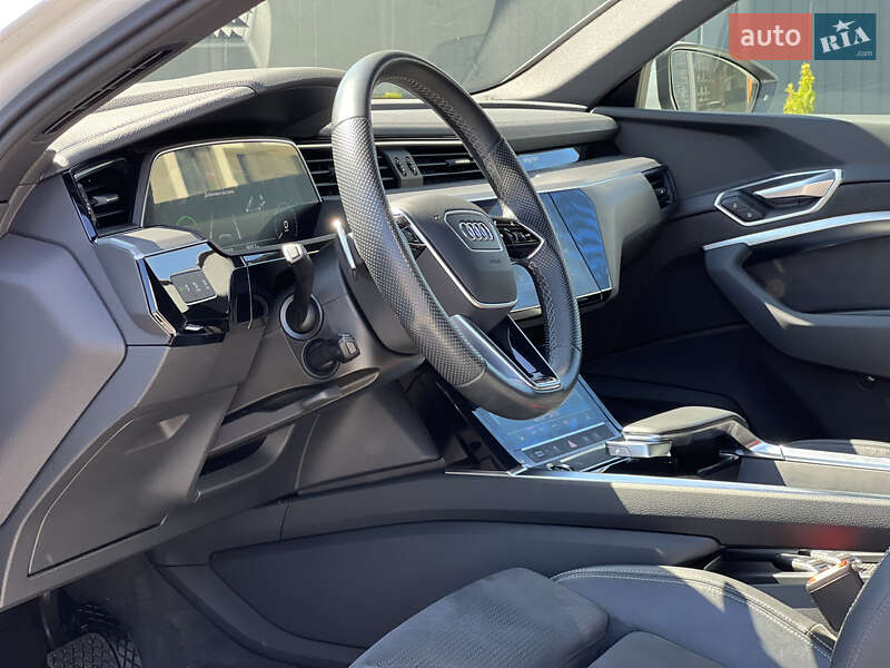 Внедорожник / Кроссовер Audi e-tron Sportback 2020 в Ужгороде