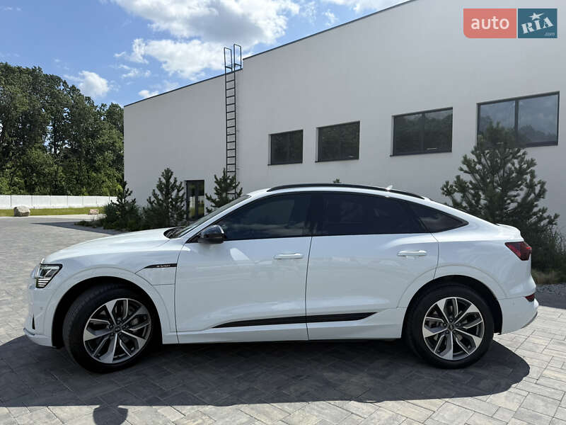 Позашляховик / Кросовер Audi e-tron Sportback 2020 в Луцьку