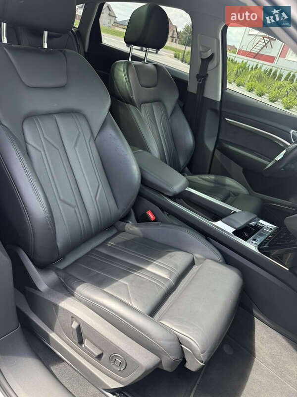 Позашляховик / Кросовер Audi e-tron Sportback 2020 в Луцьку