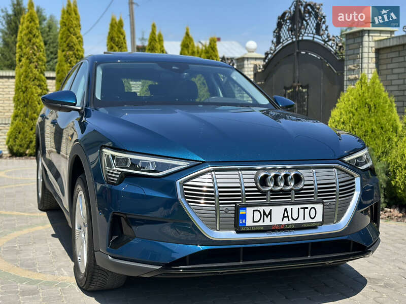 Позашляховик / Кросовер Audi e-tron Sportback 2021 в Тернополі