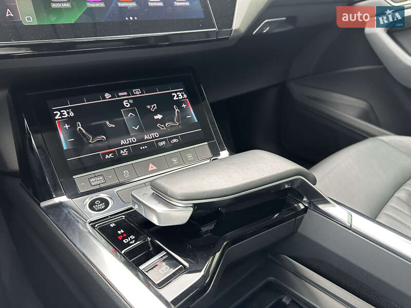 Позашляховик / Кросовер Audi e-tron Sportback 2021 в Тернополі