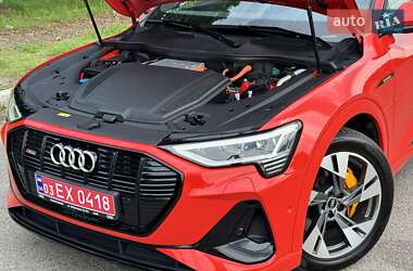 Внедорожник / Кроссовер Audi e-tron Sportback 2021 в 