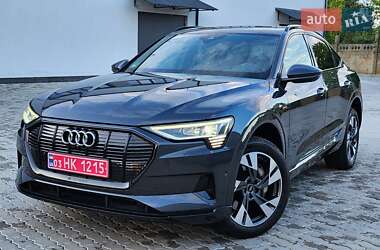 Позашляховик / Кросовер Audi e-tron Sportback 2022 в Бориславі