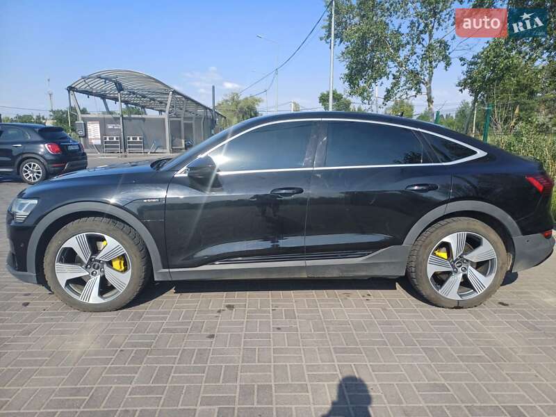 Внедорожник / Кроссовер Audi e-tron Sportback 2020 в Днепре