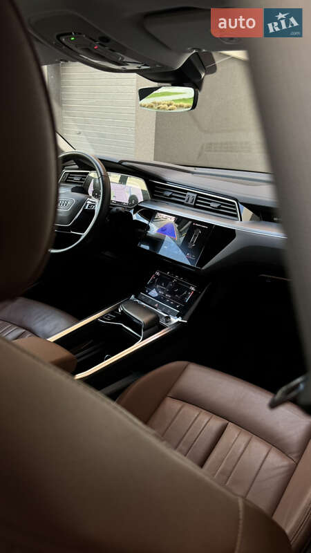 Внедорожник / Кроссовер Audi e-tron Sportback 2021 в Ивано-Франковске фото 32 Внедорожник / Кроссовер Audi e-tron Sportback 2021 в Ивано-Франковске