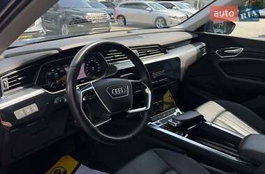 Внедорожник / Кроссовер Audi e-tron Sportback 2021 в 