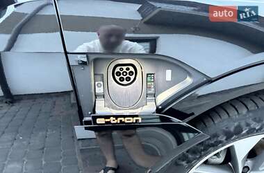 Внедорожник / Кроссовер Audi e-tron Sportback 2021 в 