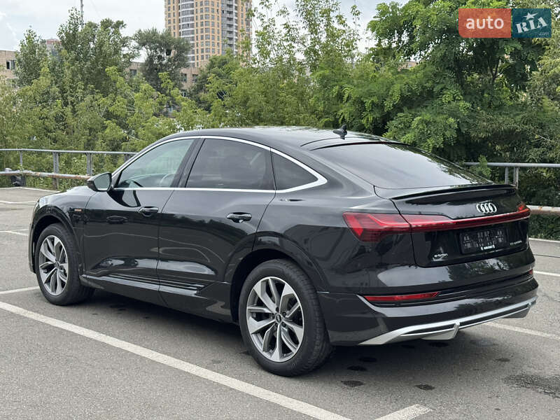 Внедорожник / Кроссовер Audi e-tron Sportback 2021 в Киеве
