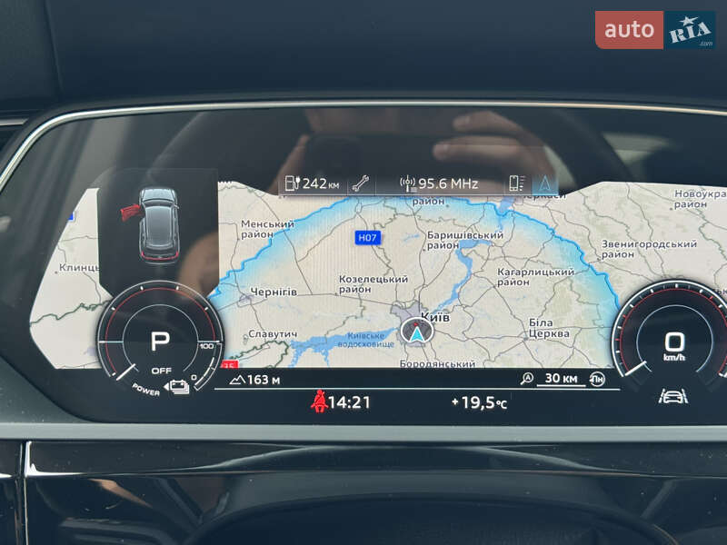 Внедорожник / Кроссовер Audi e-tron Sportback 2021 в Киеве