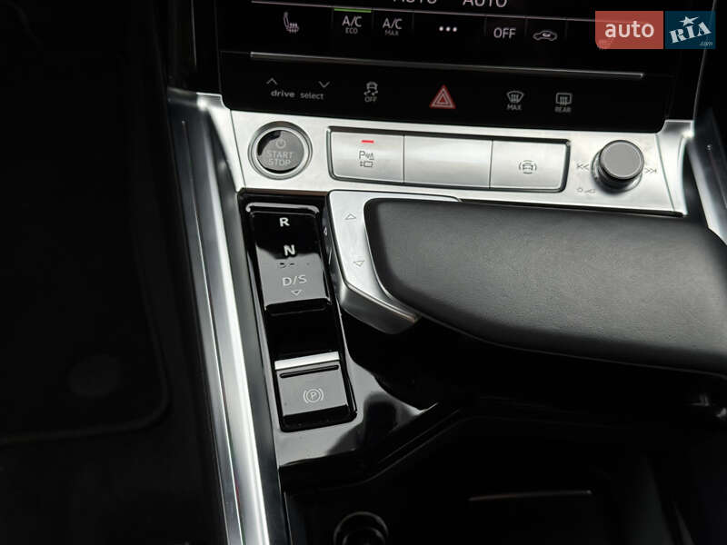 Внедорожник / Кроссовер Audi e-tron Sportback 2021 в Киеве