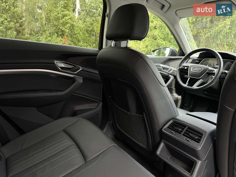 Внедорожник / Кроссовер Audi e-tron Sportback 2021 в Киеве