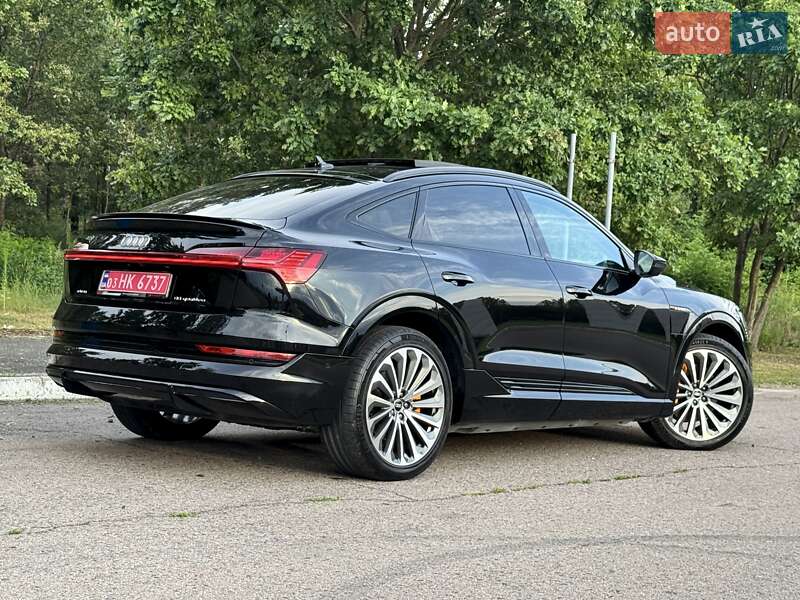 Внедорожник / Кроссовер Audi e-tron Sportback 2021 в Киеве