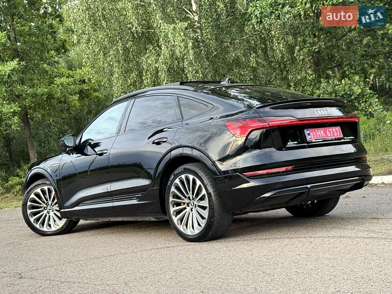 Внедорожник / Кроссовер Audi e-tron Sportback 2021 в Киеве