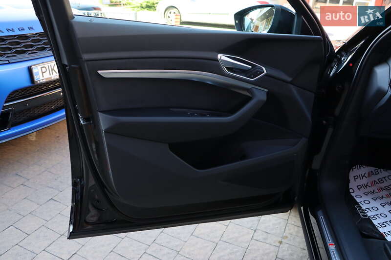 Внедорожник / Кроссовер Audi e-tron Sportback 2022 в Львове