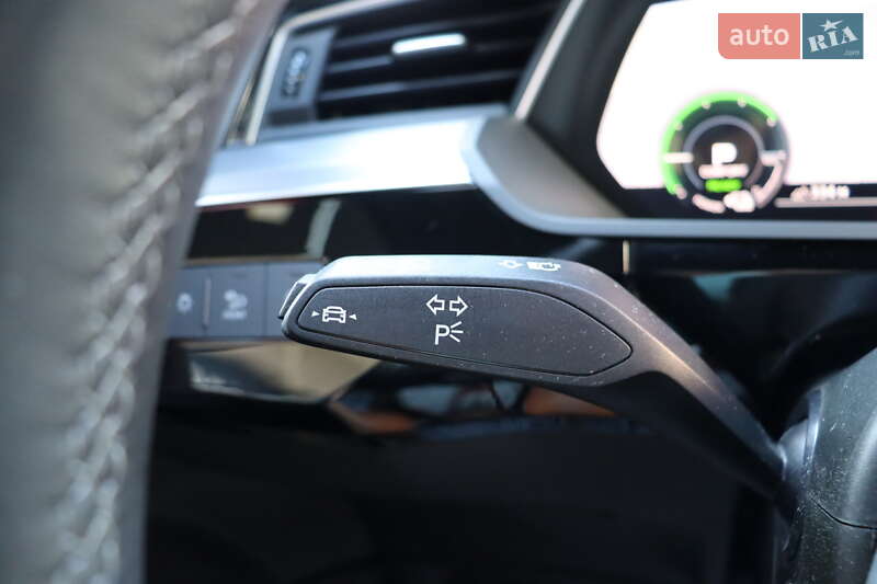 Внедорожник / Кроссовер Audi e-tron Sportback 2022 в Львове