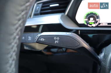 Внедорожник / Кроссовер Audi e-tron Sportback 2022 в 