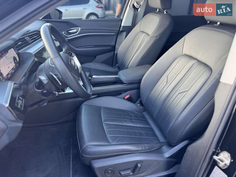 Позашляховик / Кросовер Audi e-tron Sportback 2021 в Мукачевому