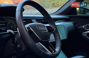 Внедорожник / Кроссовер Audi e-tron Sportback 2021 в 