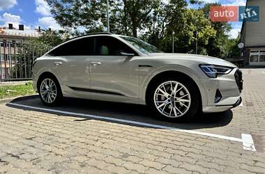 Позашляховик / Кросовер Audi e-tron Sportback 2020 в Львові