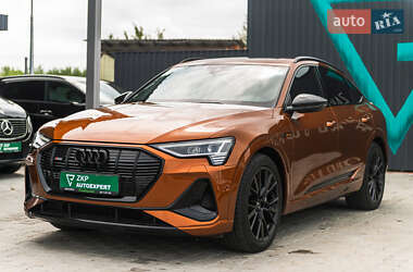 Позашляховик / Кросовер Audi e-tron Sportback 2022 в Мукачевому