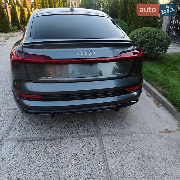 Позашляховик / Кросовер Audi e-tron Sportback 2021 в Дніпрі фото 4 Позашляховик / Кросовер Audi e-tron Sportback 2021 в Дніпрі