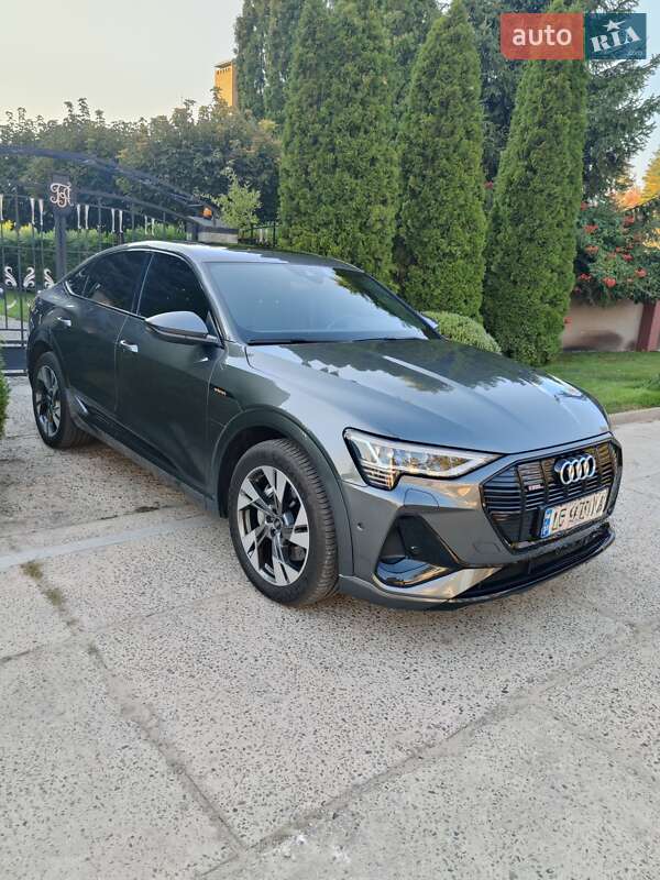 Позашляховик / Кросовер Audi e-tron Sportback 2021 в Дніпрі фото 11 Позашляховик / Кросовер Audi e-tron Sportback 2021 в Дніпрі