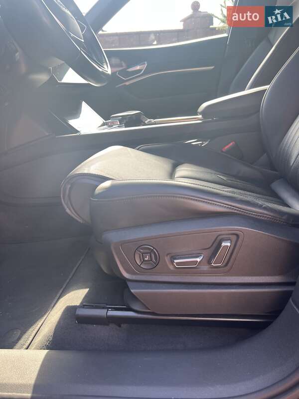 Позашляховик / Кросовер Audi e-tron Sportback 2021 в Києві фото 15 Позашляховик / Кросовер Audi e-tron Sportback 2021 в Києві