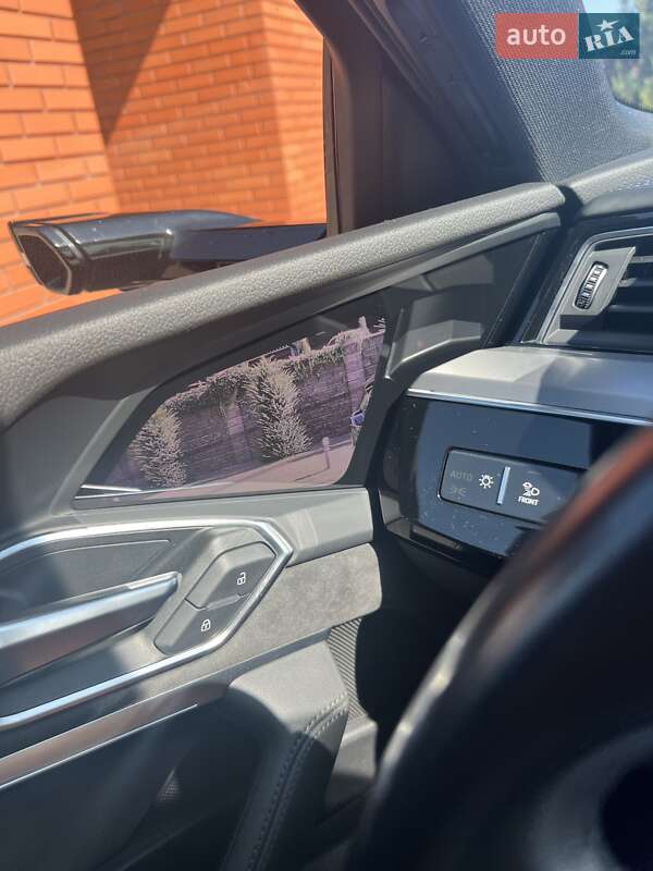 Позашляховик / Кросовер Audi e-tron Sportback 2021 в Києві фото 27 Позашляховик / Кросовер Audi e-tron Sportback 2021 в Києві