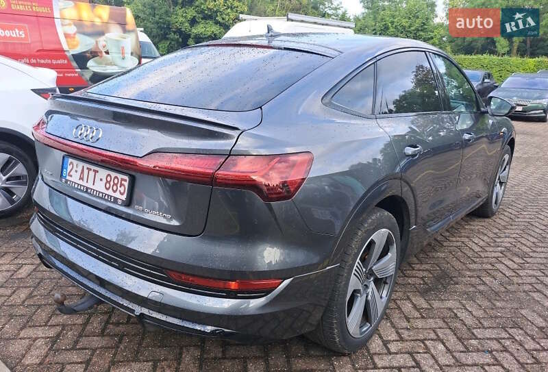 Audi e-tron Sportback 2021