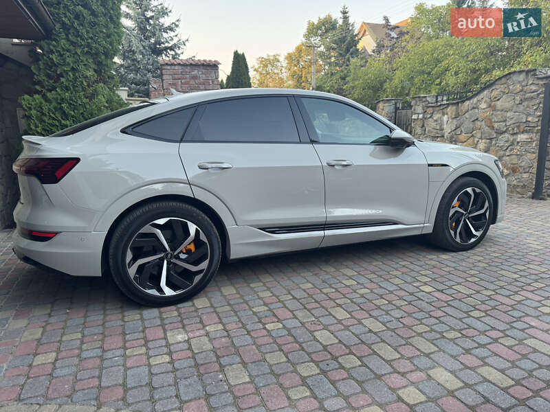 Внедорожник / Кроссовер Audi e-tron Sportback 2022 в Львове