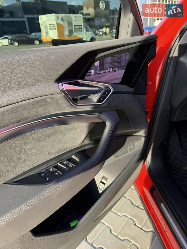 Внедорожник / Кроссовер Audi e-tron Sportback 2020 в Киеве фото 12 Внедорожник / Кроссовер Audi e-tron Sportback 2020 в Киеве