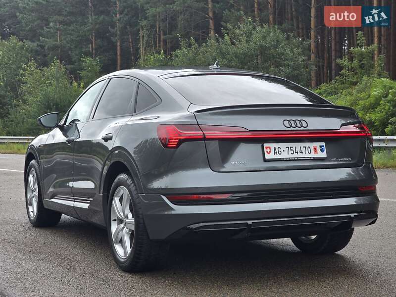 Позашляховик / Кросовер Audi e-tron Sportback 2020 в Ковелі