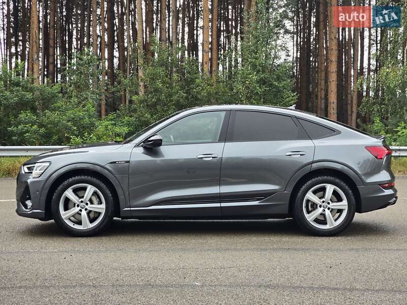 Позашляховик / Кросовер Audi e-tron Sportback 2020 в Ковелі