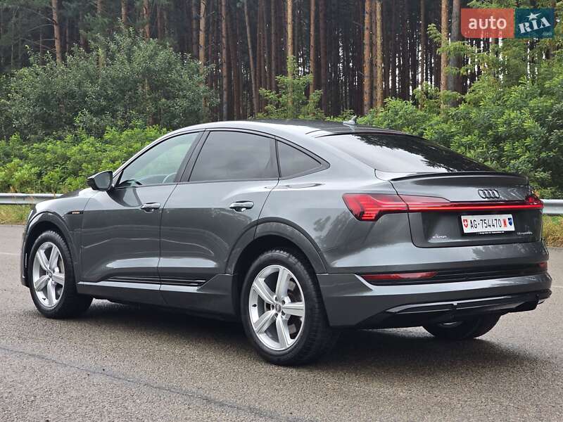 Позашляховик / Кросовер Audi e-tron Sportback 2020 в Ковелі