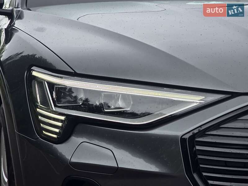 Позашляховик / Кросовер Audi e-tron Sportback 2020 в Ковелі