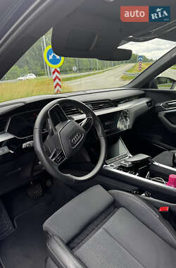 Внедорожник / Кроссовер Audi e-tron Sportback 2021 в 
