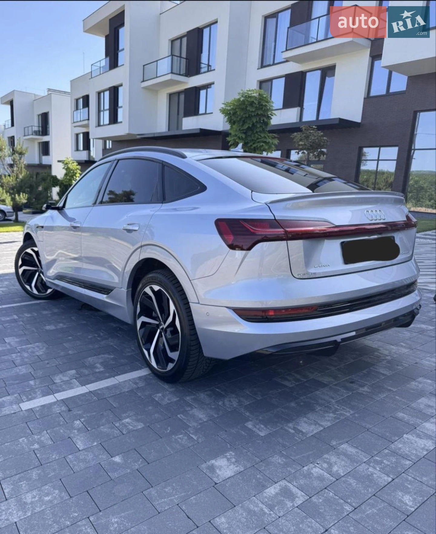 2020 Audi e-tron Sportback - мініатюра 9