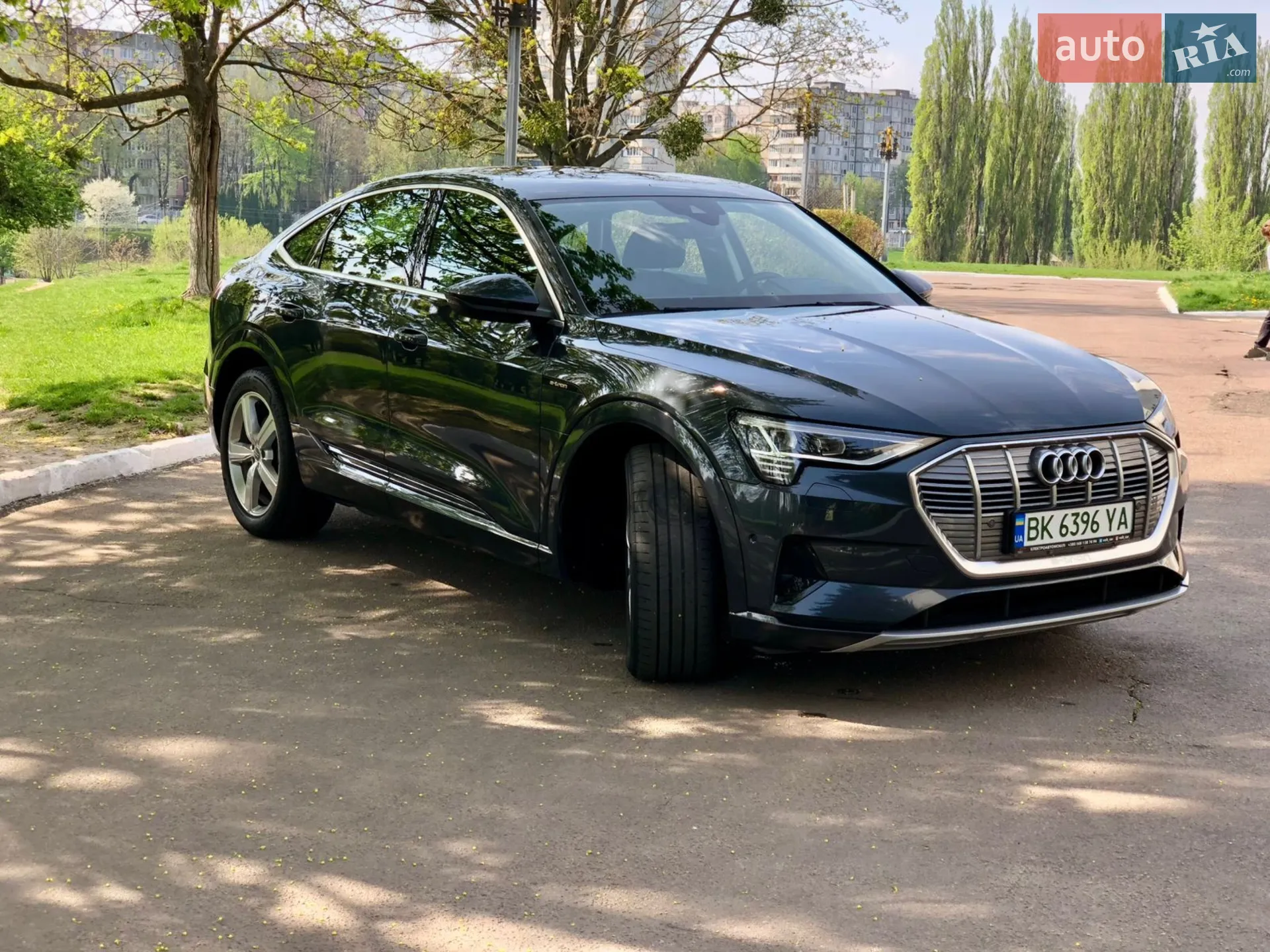 2020 Audi e-tron Sportback - мініатюра 3